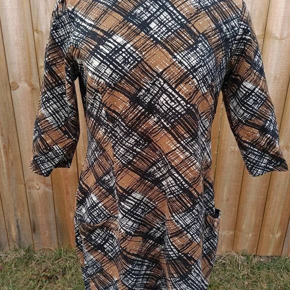 J. McLaughlin Catalyst Black Brown Tan Mod Plaid Ponte Sheath Dress Large - Picture 3 of 9